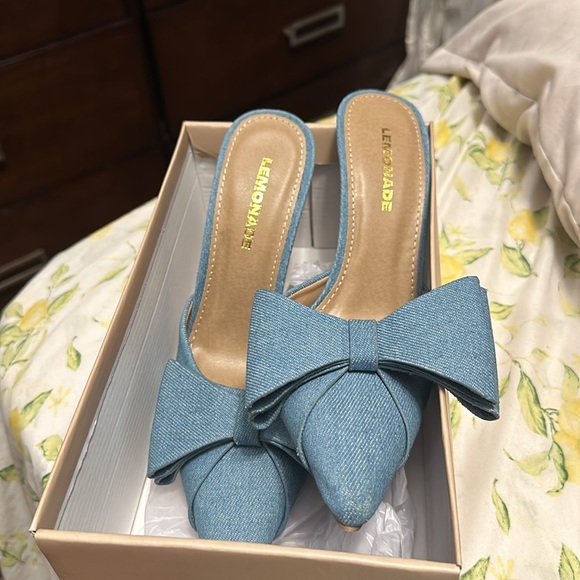 Heels - Picture 2 of 3